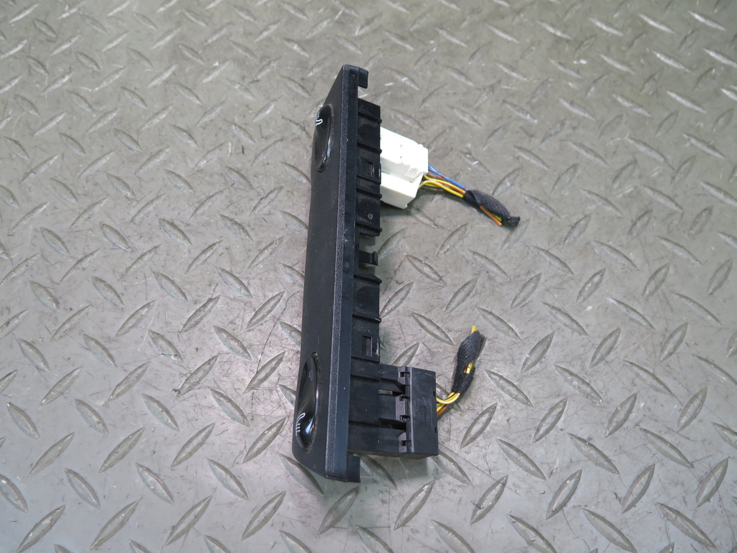 1999-2004 Porsche 911 996 Heated Seat Control Switch Panel