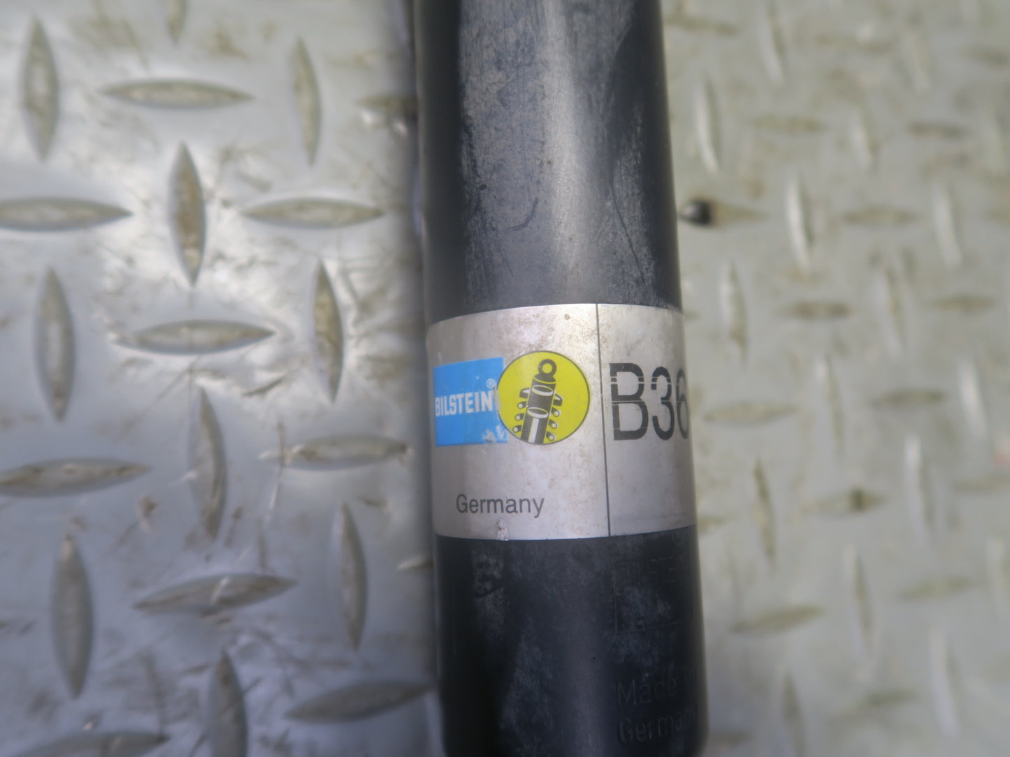 86-91 Mercedes W126 560SEL Front Left Strut Shock Absorber Bilstein