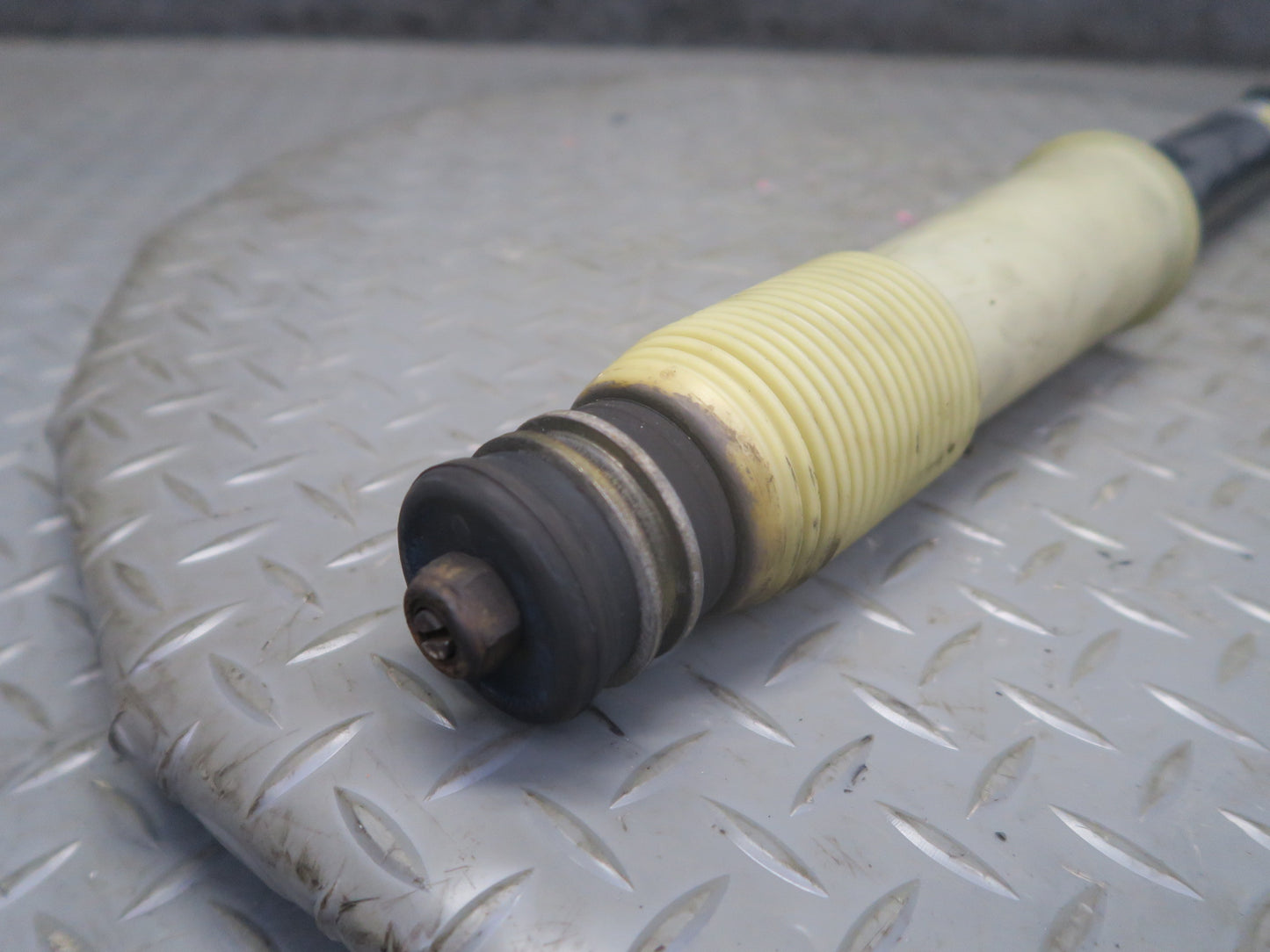 86-91 Mercedes W126 560SEL Front Left Strut Shock Absorber Bilstein