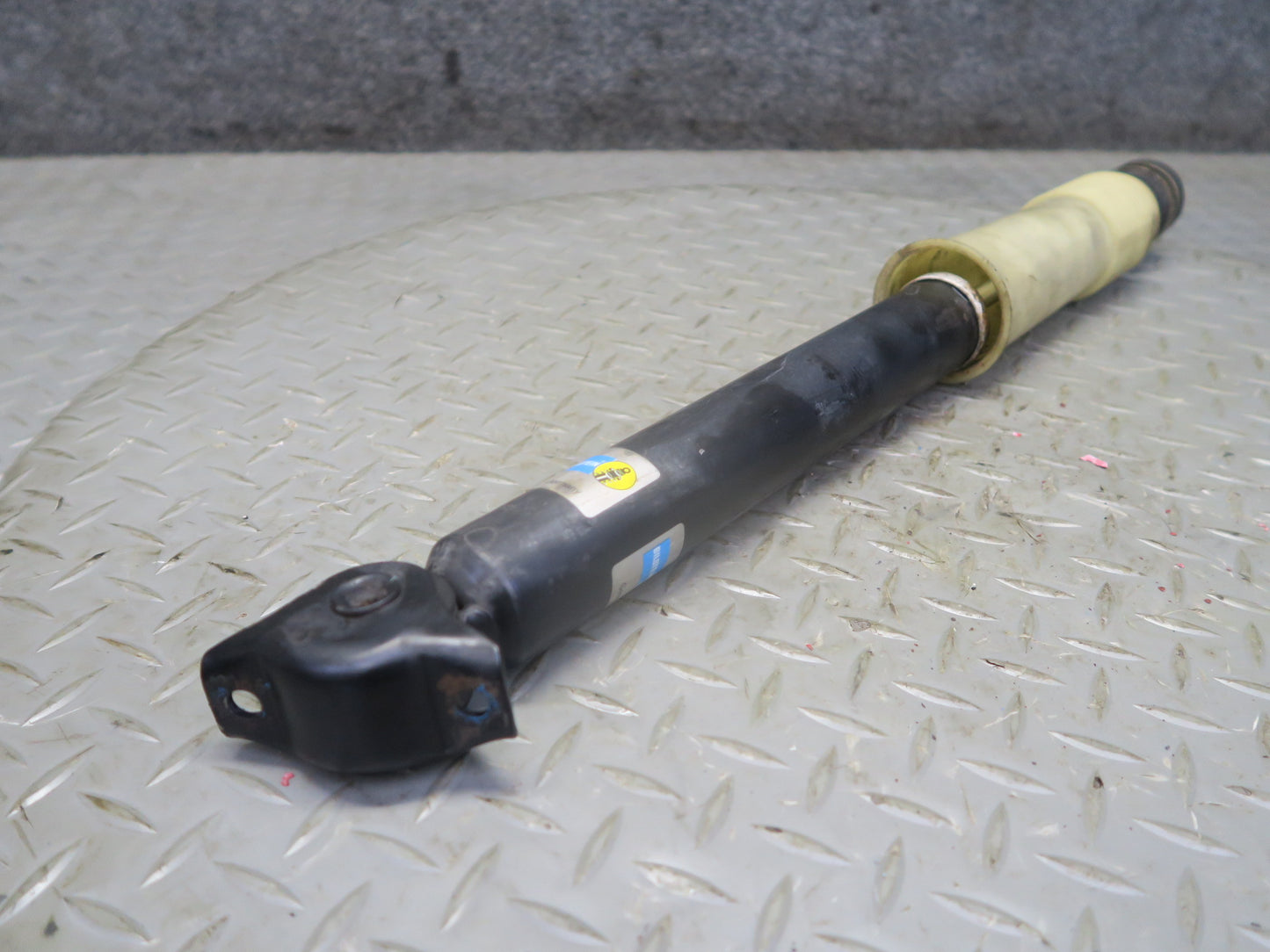 86-91 Mercedes W126 560SEL Front Left Strut Shock Absorber Bilstein