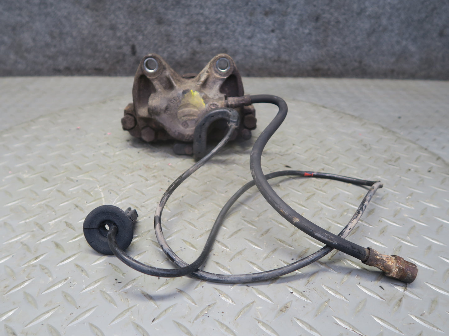 86-91 Mercedes W126 560SEL Set of 2 Front Left & Right Brake Caliper OEM