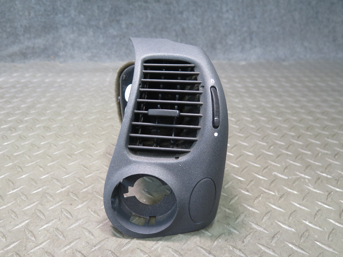 1999-2004 Porsche 911 996 Dash Front Right A/C Air Vent Grille