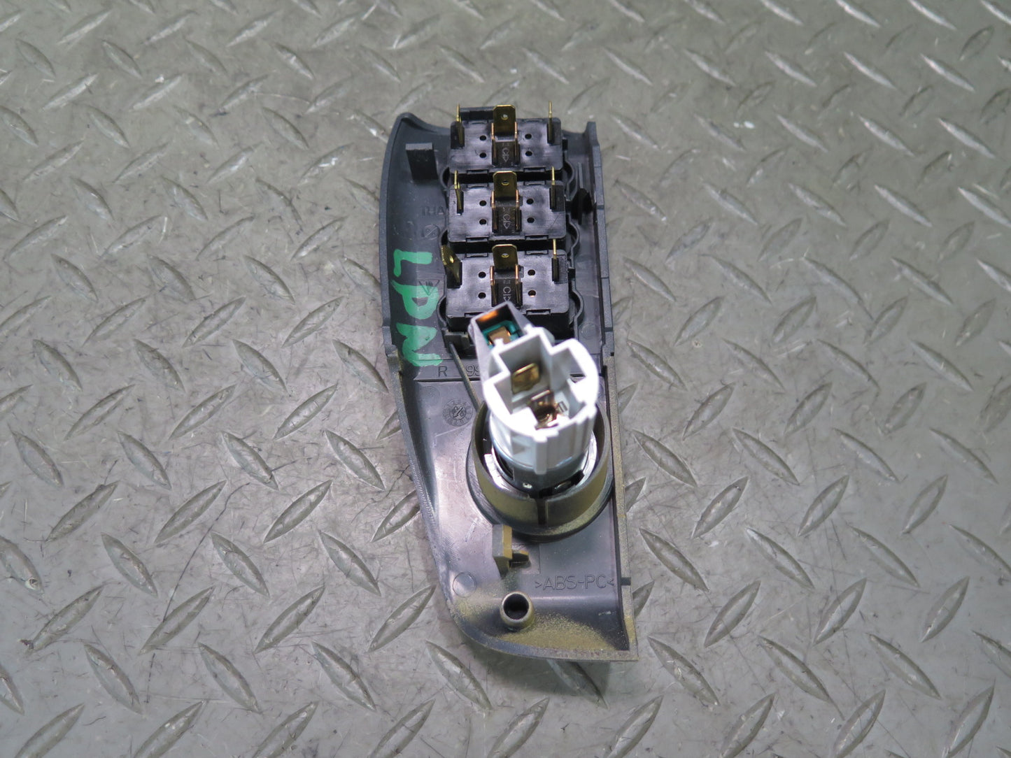 1999-2001 Porsche 911 996 Dash Right Lock Defrost Roof Switch Lighter w Trim