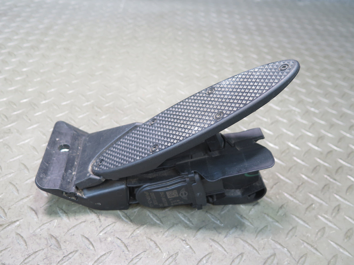 16-24 Mini Cooper F54 F55 F56 F57 Gas Acceleration Pedal 6853178 OEM