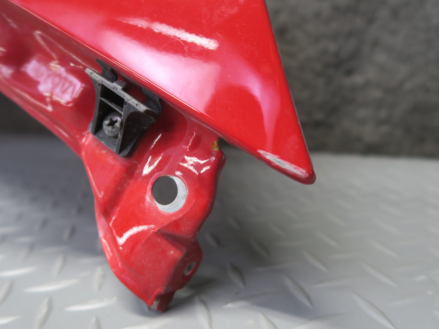 00-05 Toyota MR2 Spyder ZZW30L Front Right Fender Shell Panel Cover RED OEM
