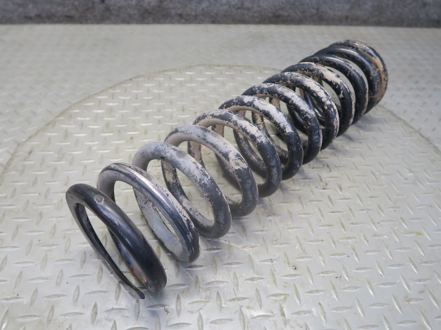 86-91 Mercedes W126 560SEL Set of 2 Front Left & Right Coil Spring OEM
