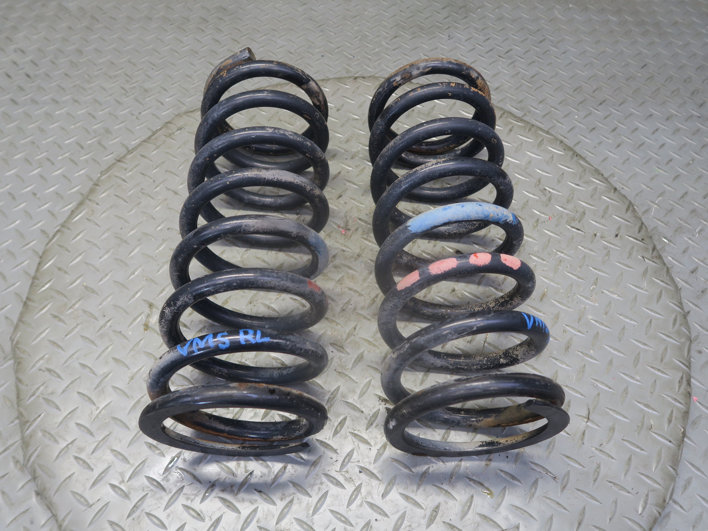 86-91 Mercedes W126 560SEL Set of 2 Rear Left & Right Coil Spring OEM