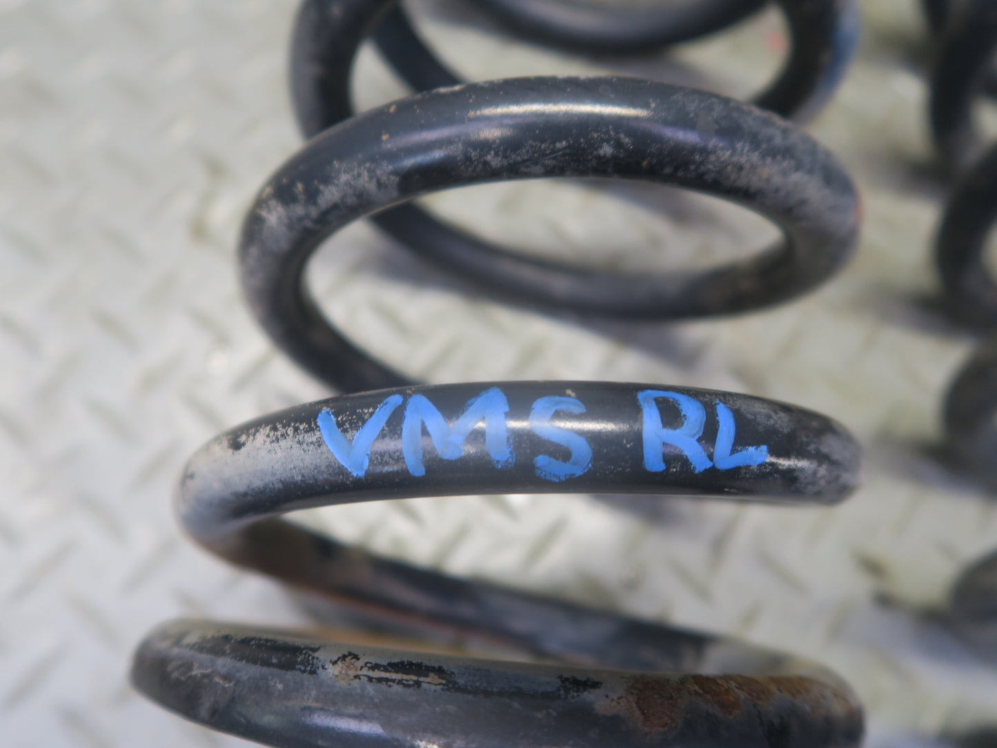 86-91 Mercedes W126 560SEL Set of 2 Rear Left & Right Coil Spring OEM