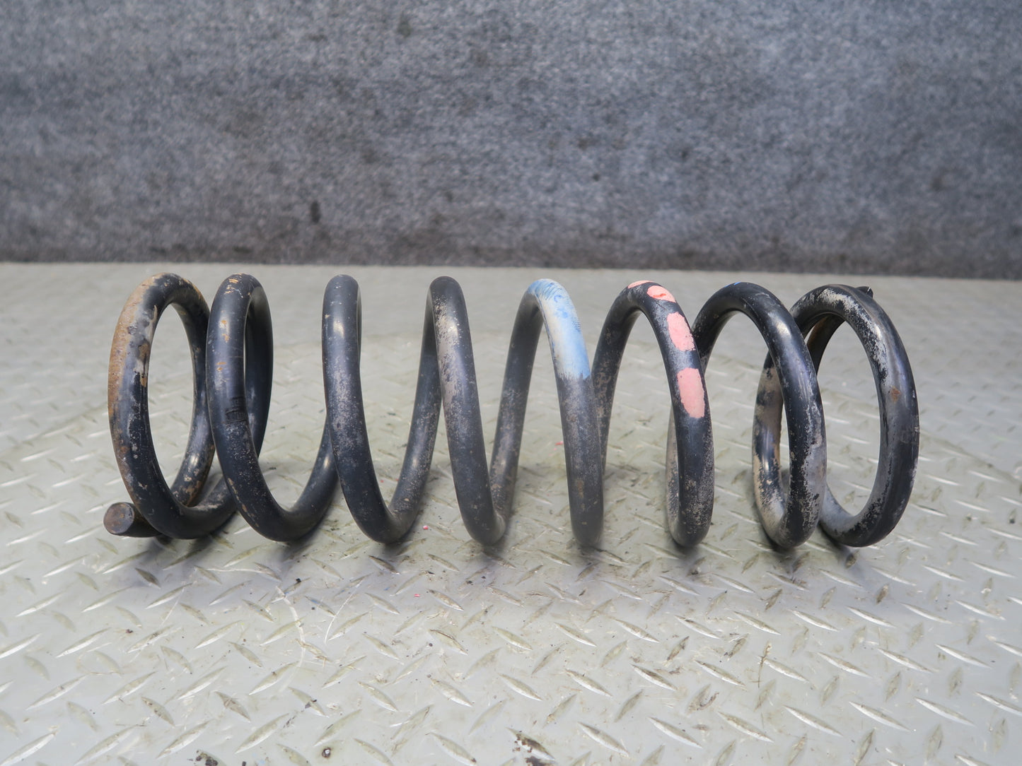 86-91 Mercedes W126 560SEL Set of 2 Rear Left & Right Coil Spring OEM