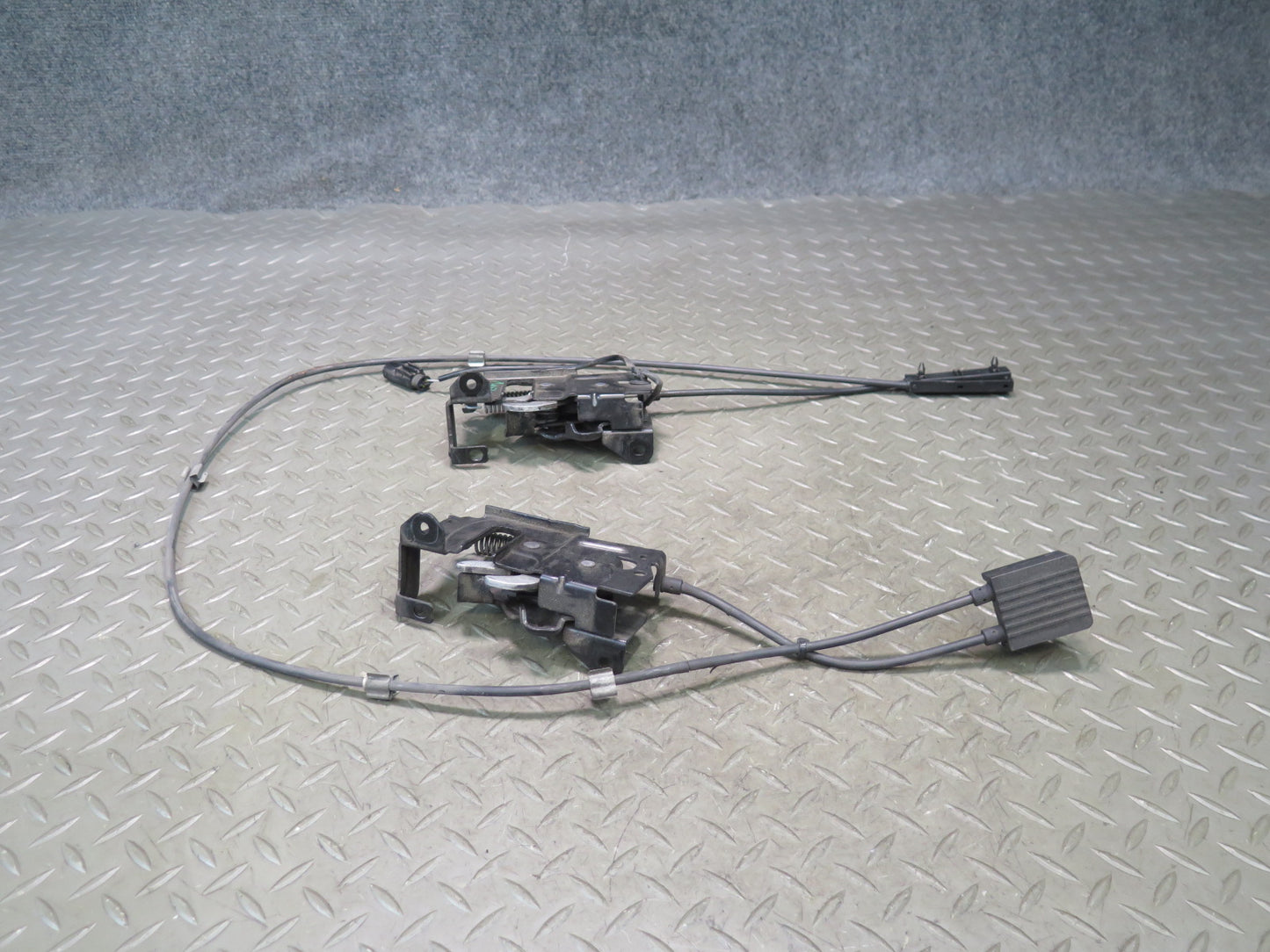 14-24 Mini Cooper F55 F56 F57 Front Left & Right Hood Lock Latch Cable Set OEM