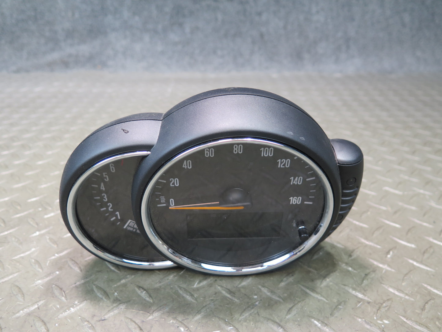 16-19 Mini Cooper F55 F56 F57 Instrument Cluster Gauge Speedometer 6822944 OEM