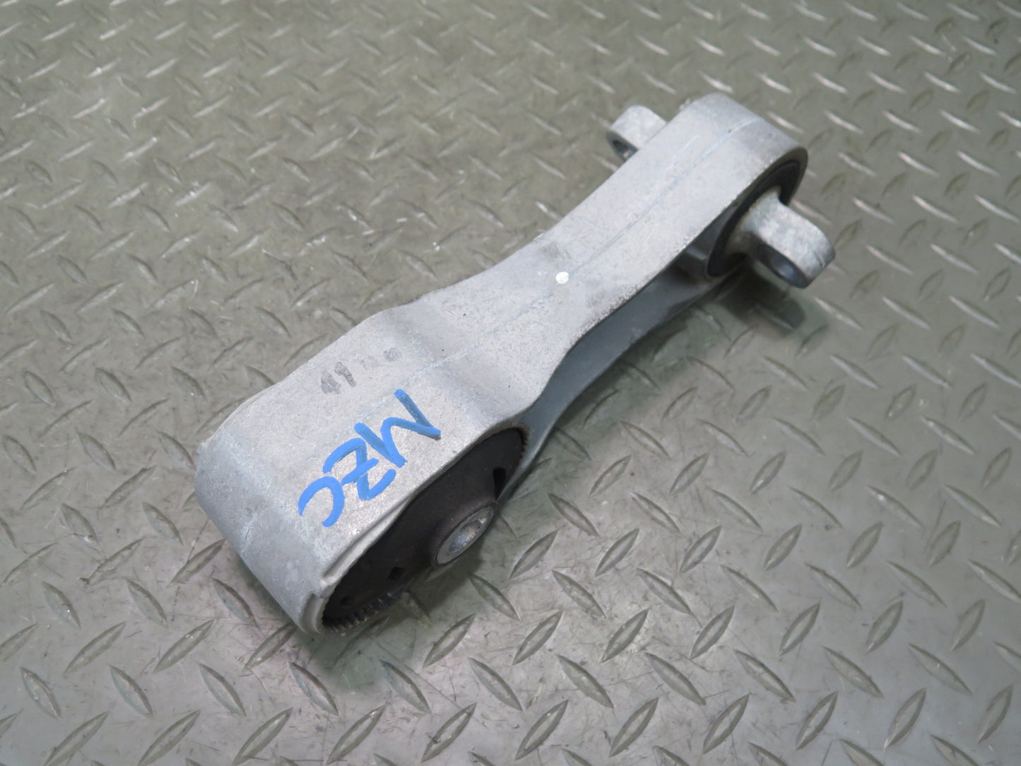 16-24 Mini Cooper S F55 F56 F57 Engine Motor Lower Mount Bracket 6885788 OEM