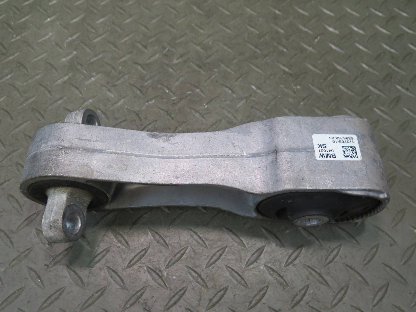 16-24 Mini Cooper S F55 F56 F57 Engine Motor Lower Mount Bracket 6885788 OEM