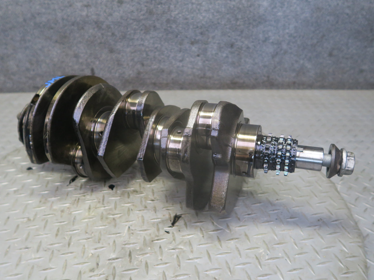 10-11 Mercedes W164 ML350 OM642 Diesel Bluetec Engine Crankshaft OEM
