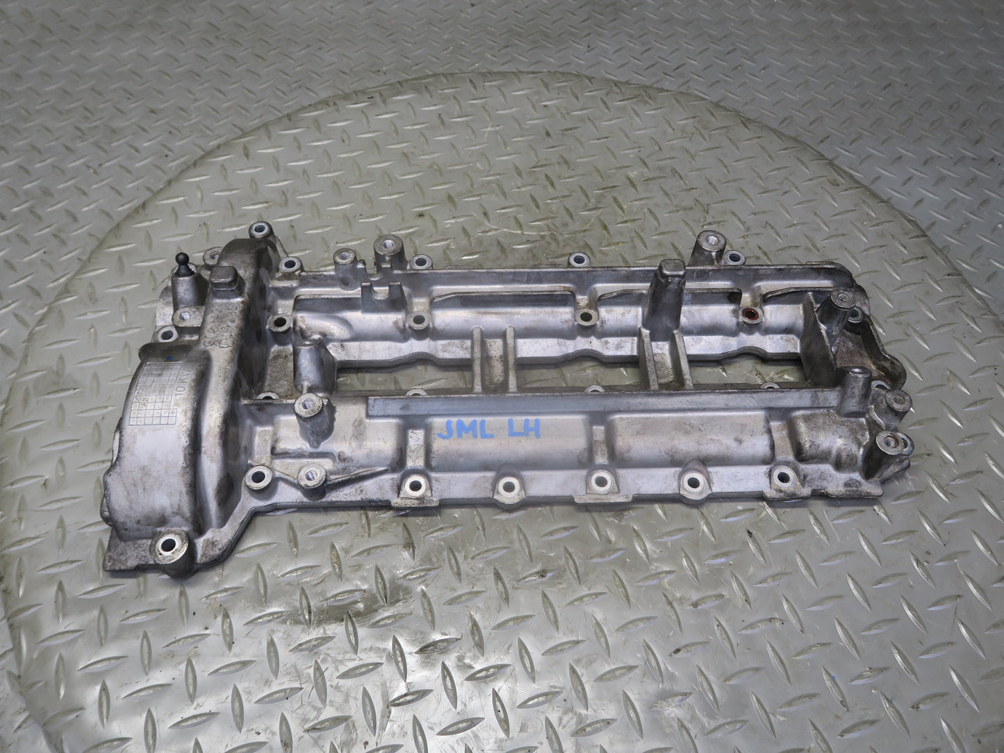 10-11 Mercedes W164 ML350 OM642 Bluetec Engine Left Cylinder Head w Camshaft OEM