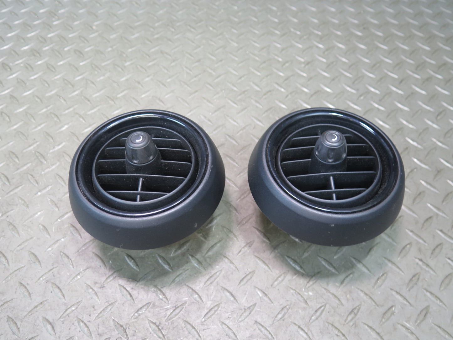 14-24 Mini Cooper F55 F56 F57 Set of 2 Dash Front Left & Right A/C Air Vent OEM