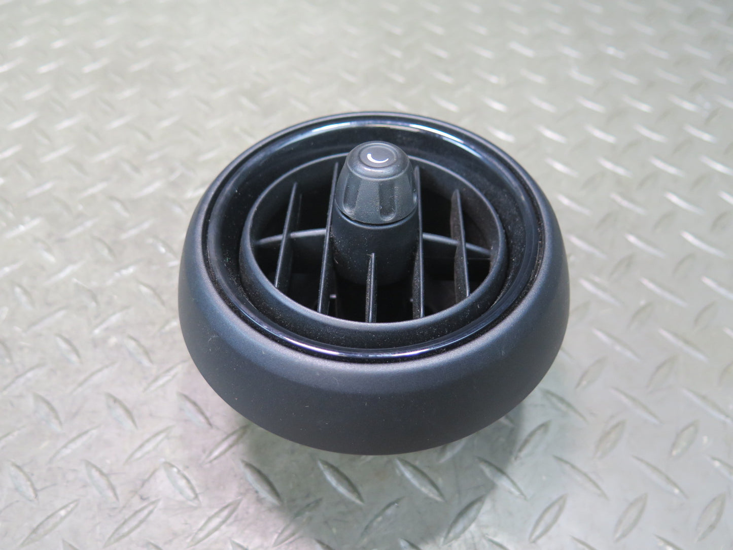14-24 Mini Cooper F55 F56 F57 Set of 2 Dash Front Left & Right A/C Air Vent OEM
