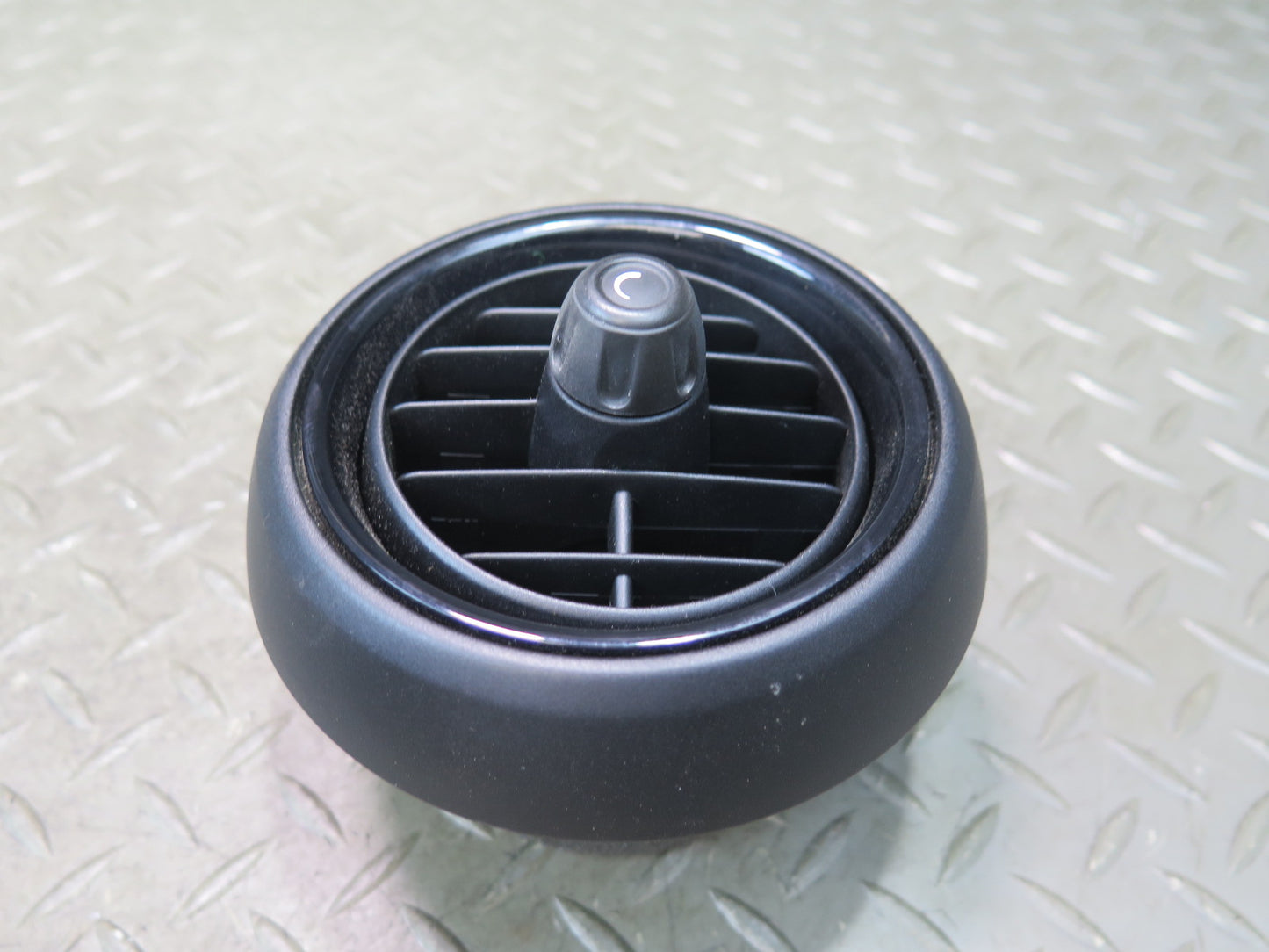 14-24 Mini Cooper F55 F56 F57 Set of 2 Dash Front Left & Right A/C Air Vent OEM