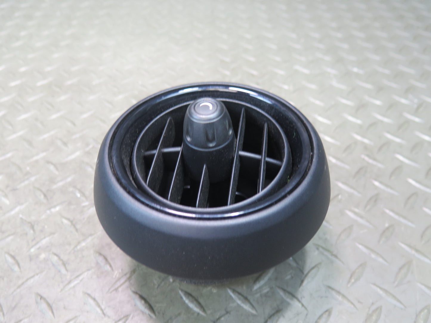 14-24 Mini Cooper F55 F56 F57 Set of 2 Dash Front Left & Right A/C Air Vent OEM