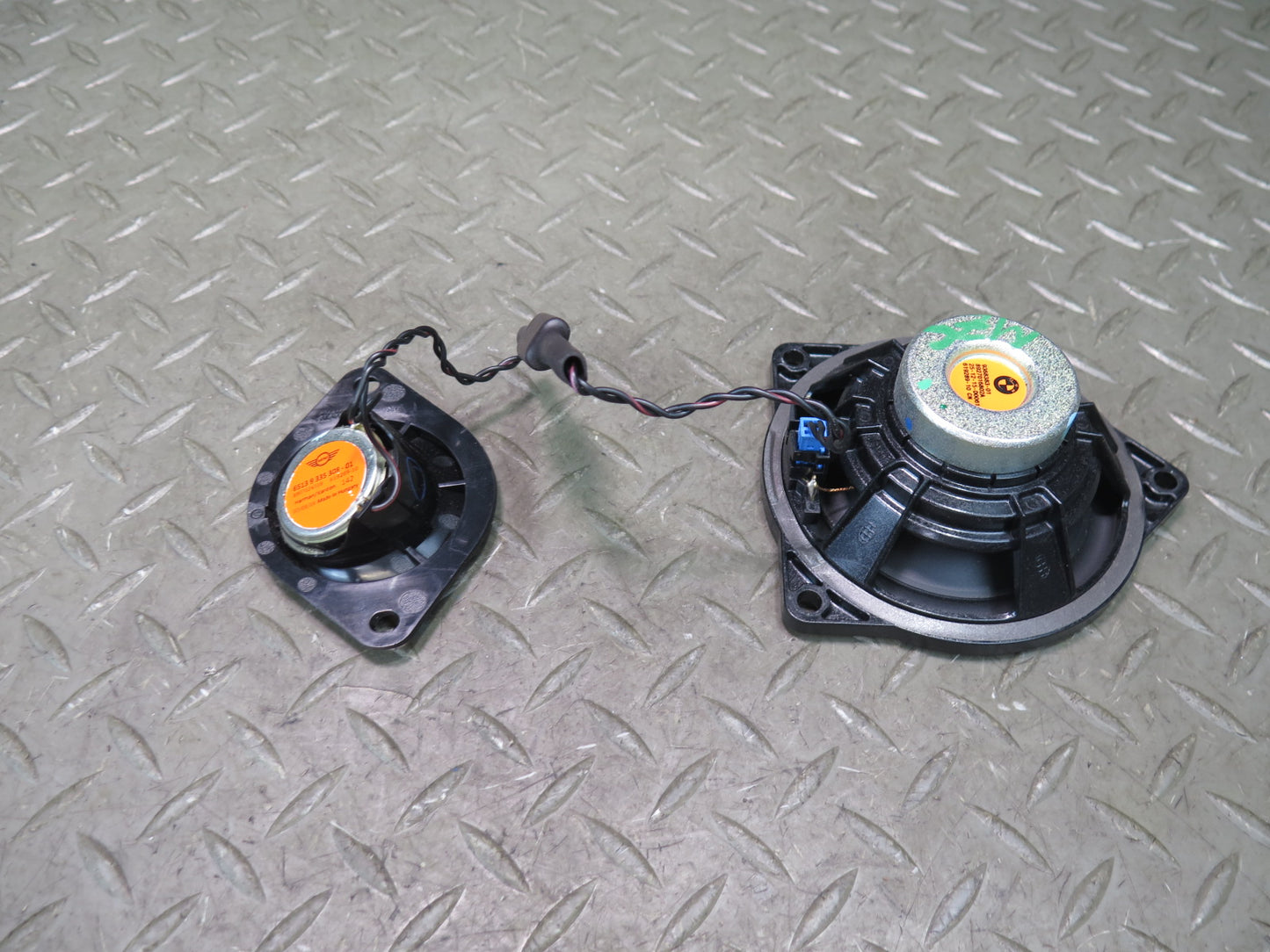 14-24 Mini Cooper F55 F56 F57 Set of 2 TOP Hi-fi MID Range & Tweeter Speaker OEM