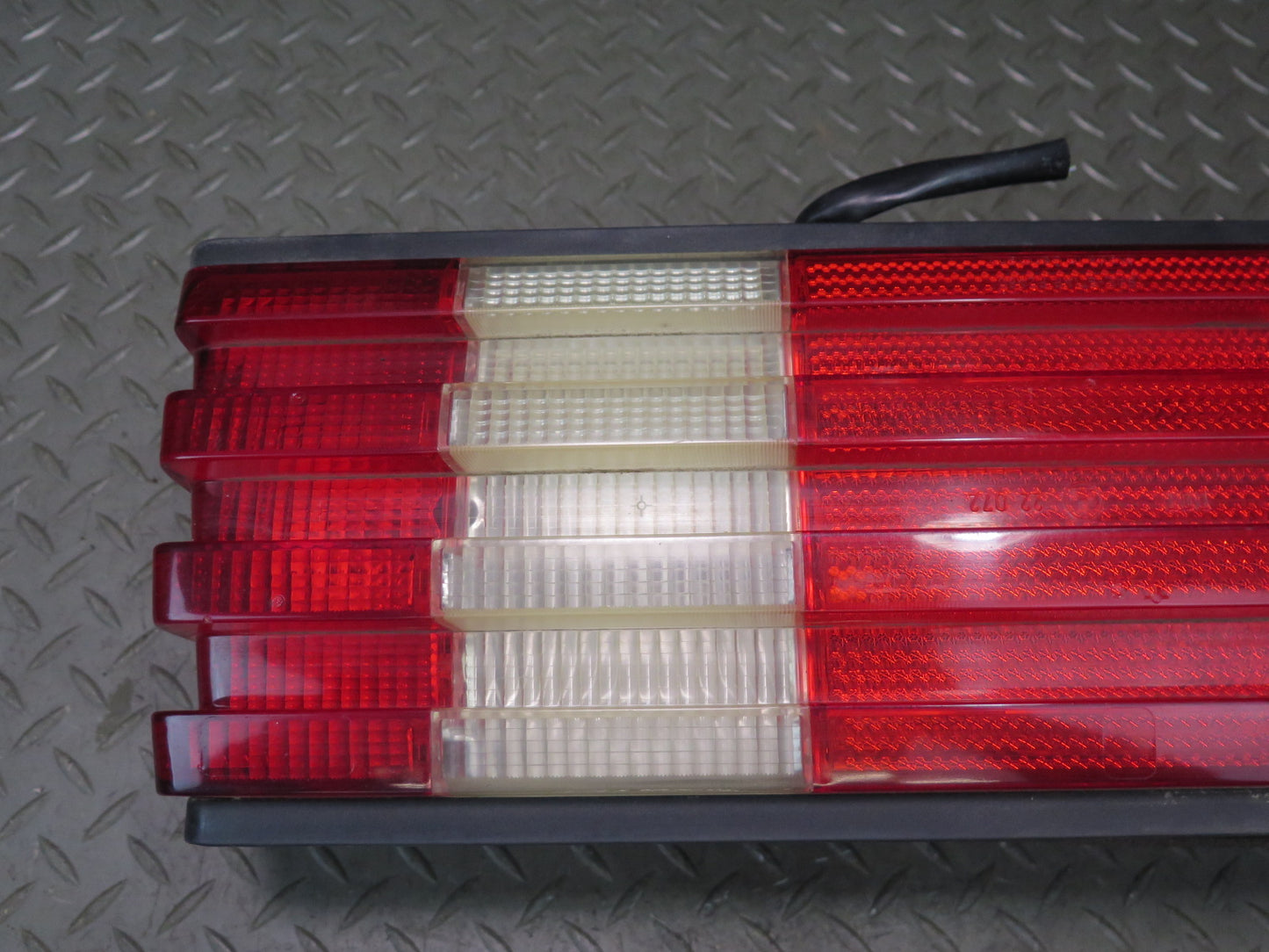 86-91 Mercedes W126 560SEL Set of 2 Rear Left & Right Tail Light Lamp OEM