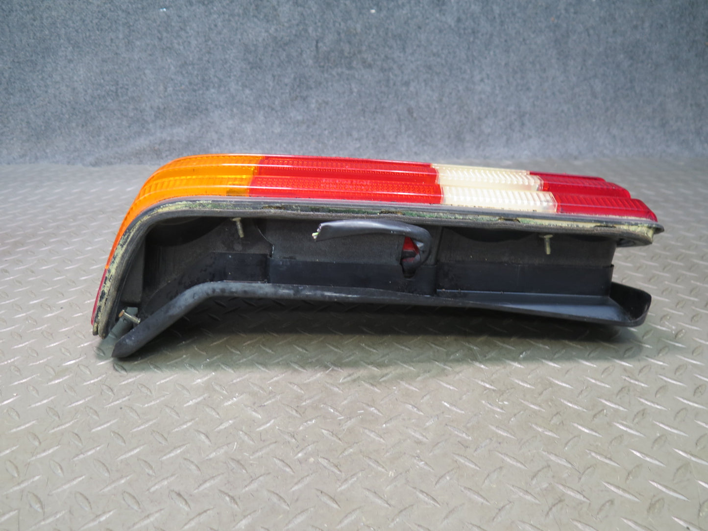86-91 Mercedes W126 560SEL Set of 2 Rear Left & Right Tail Light Lamp OEM