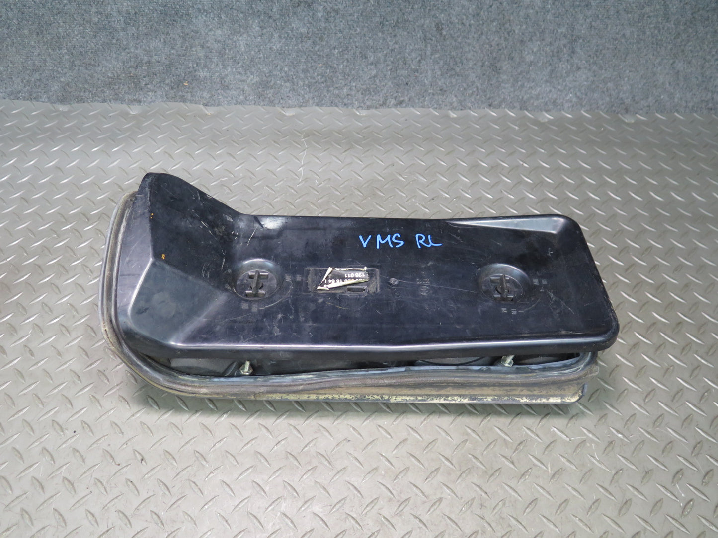 86-91 Mercedes W126 560SEL Set of 2 Rear Left & Right Tail Light Lamp OEM