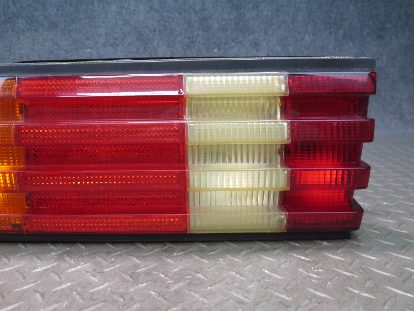 86-91 Mercedes W126 560SEL Set of 2 Rear Left & Right Tail Light Lamp OEM