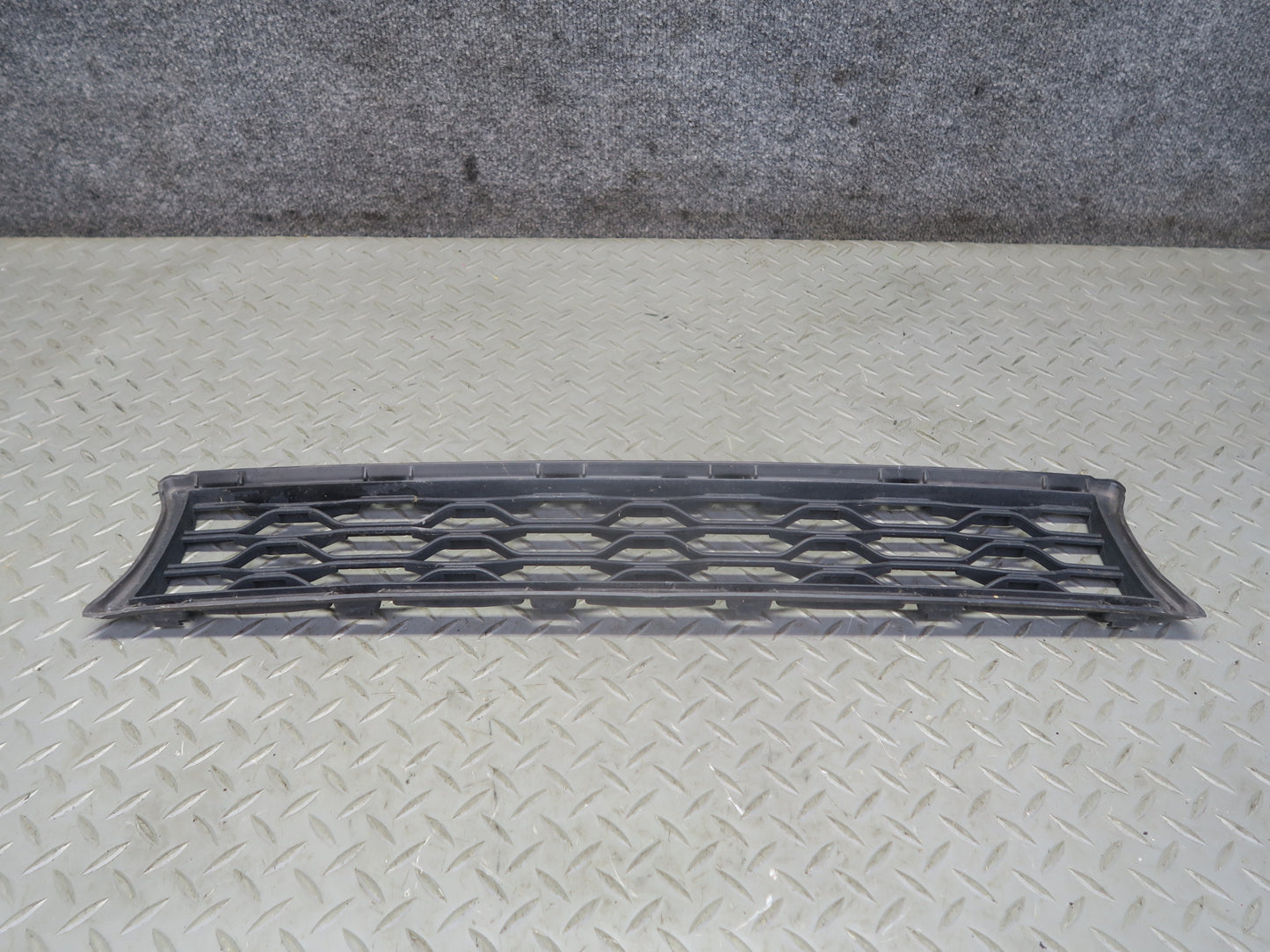 16-21 Mini Cooper S F55 F56 F57 Front Bumper Lower Center Grille OEM