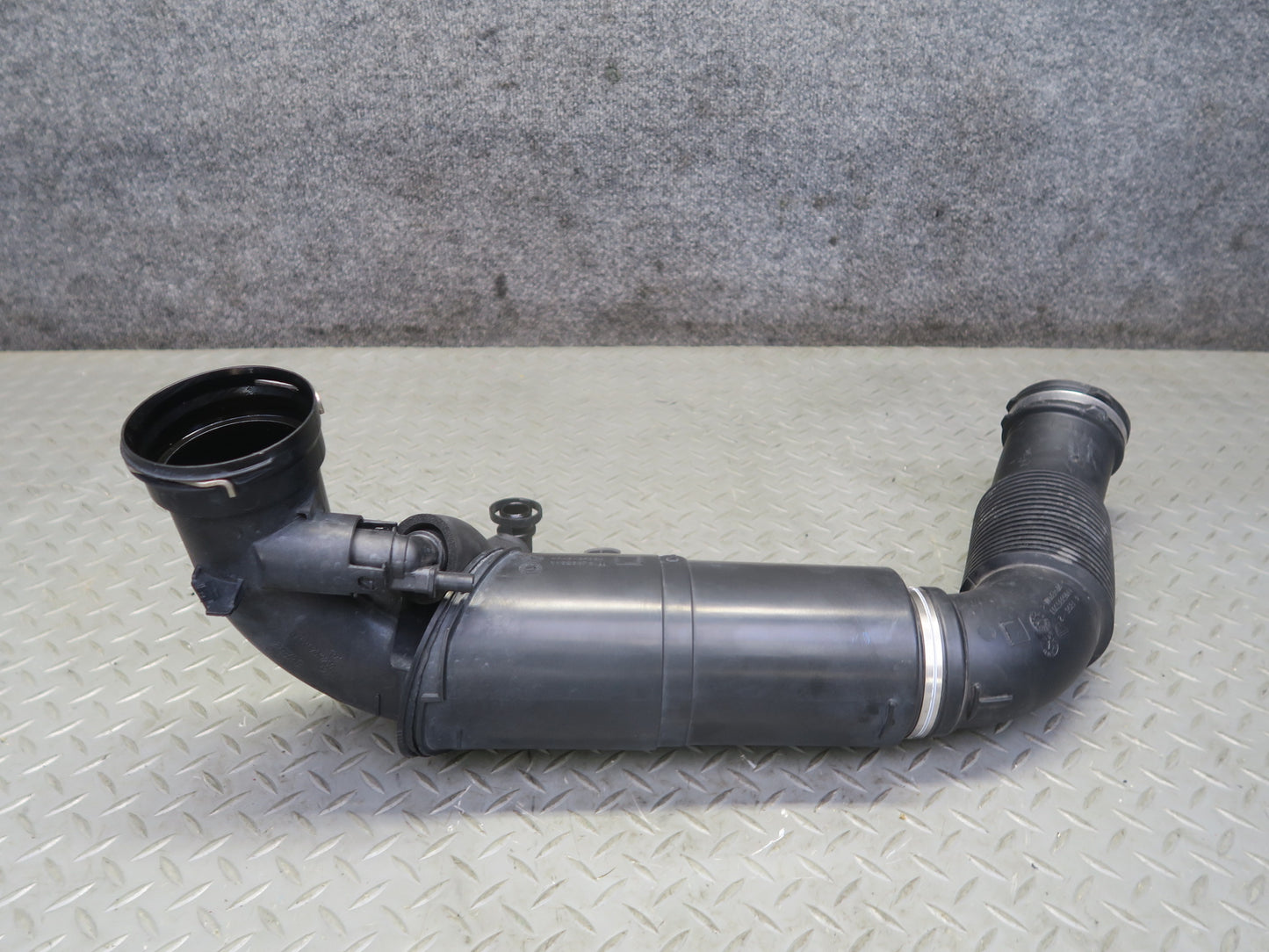 14-19 Mini Cooper S F55 F56 F57 Intercooler Air Duct Resonator Pipe Line OEM