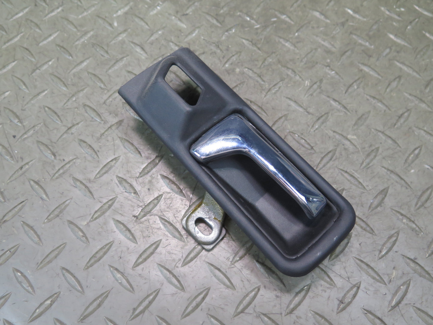 86-91 Mercedes W126 560SEL Front Right Door Interior Pull Handle w Trim OEM