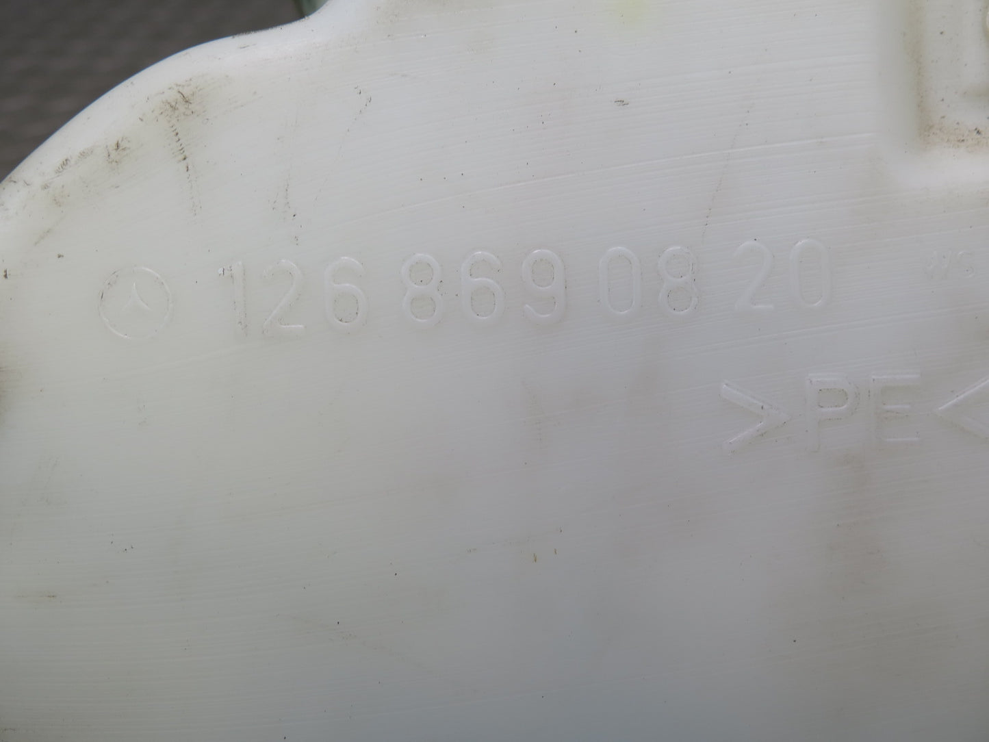 88-91 Mercedes W126 560SEL Windshield Washer Fluid Reservoir Tank w Pumps OEM