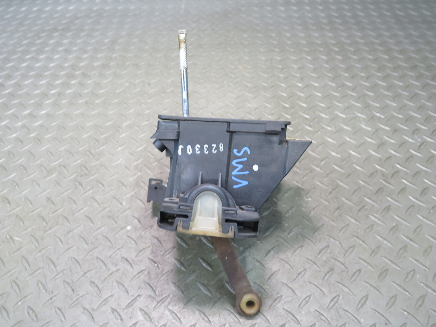 86-91 Mercedes W126 560SEL A/T Automatic Transmission Shifter 1262670337 OEM