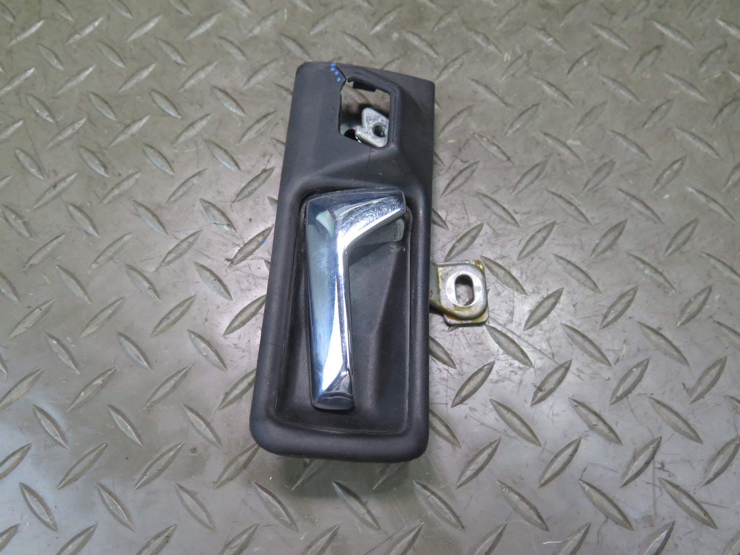 86-91 Mercedes W126 560SEL Front Left Door Interior Pull Handle w Trim OEM