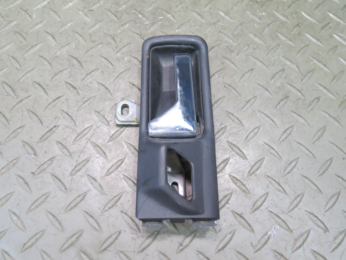 86-91 Mercedes W126 560SEL Rear Left Door Interior Pull Handle w Trim OEM