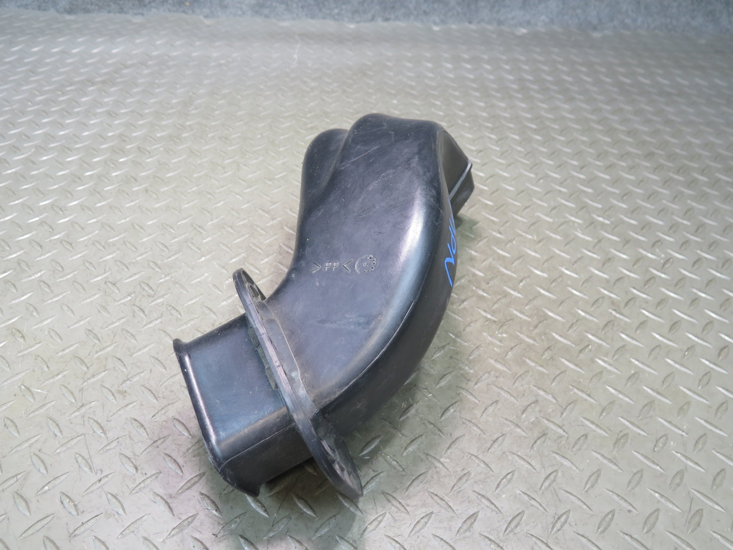 1999-2005 Porsche 911 Carrera 996 Air Intake Duct Tube Hose Line