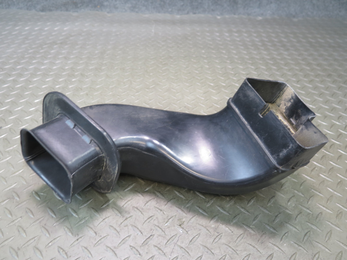 1999-2005 Porsche 911 Carrera 996 Air Intake Duct Tube Hose Line