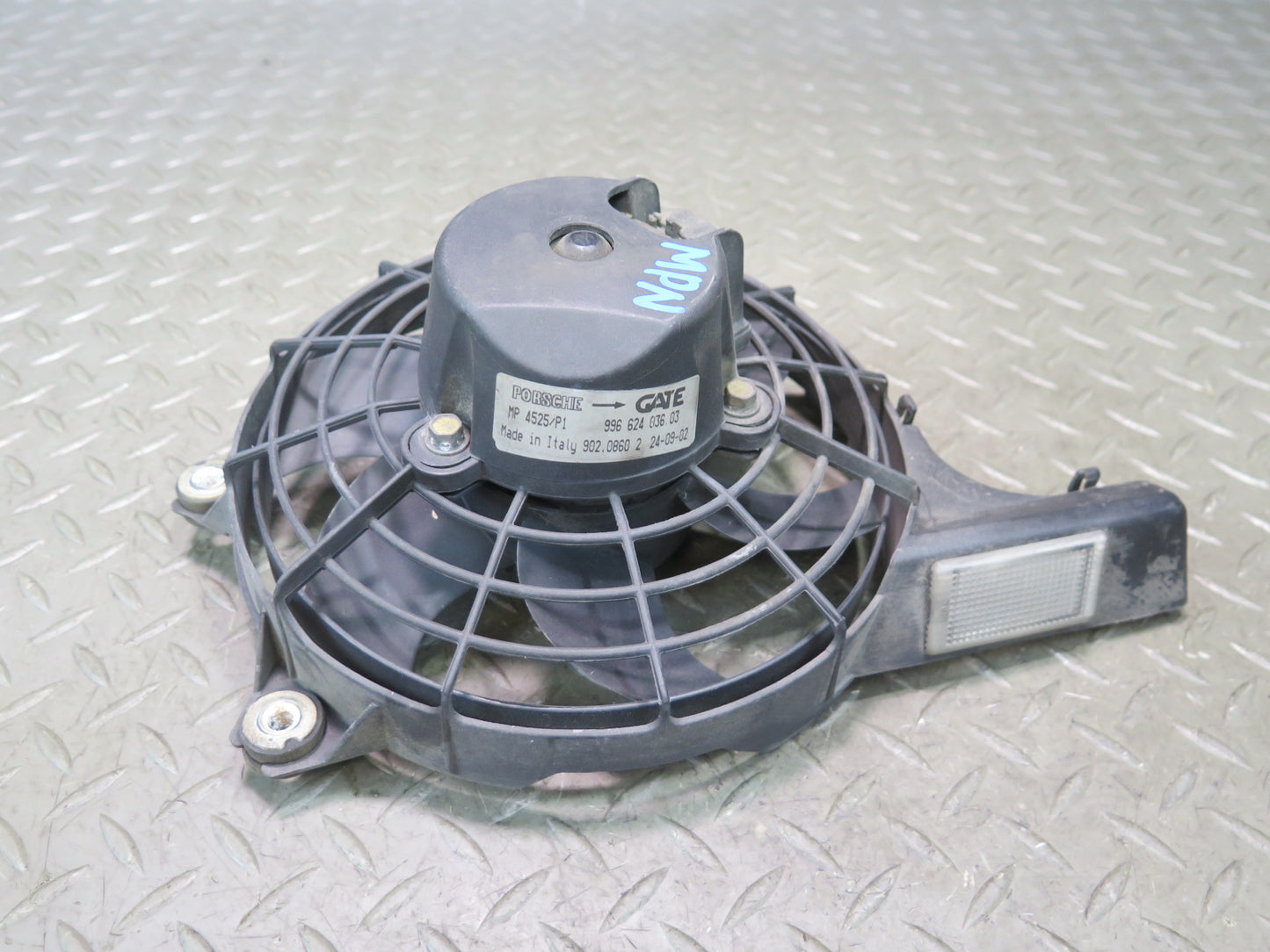 1999-2005 Porsche 911 996 Rear Deck Trunk Lid Motor Engine Blower Fan Assembly