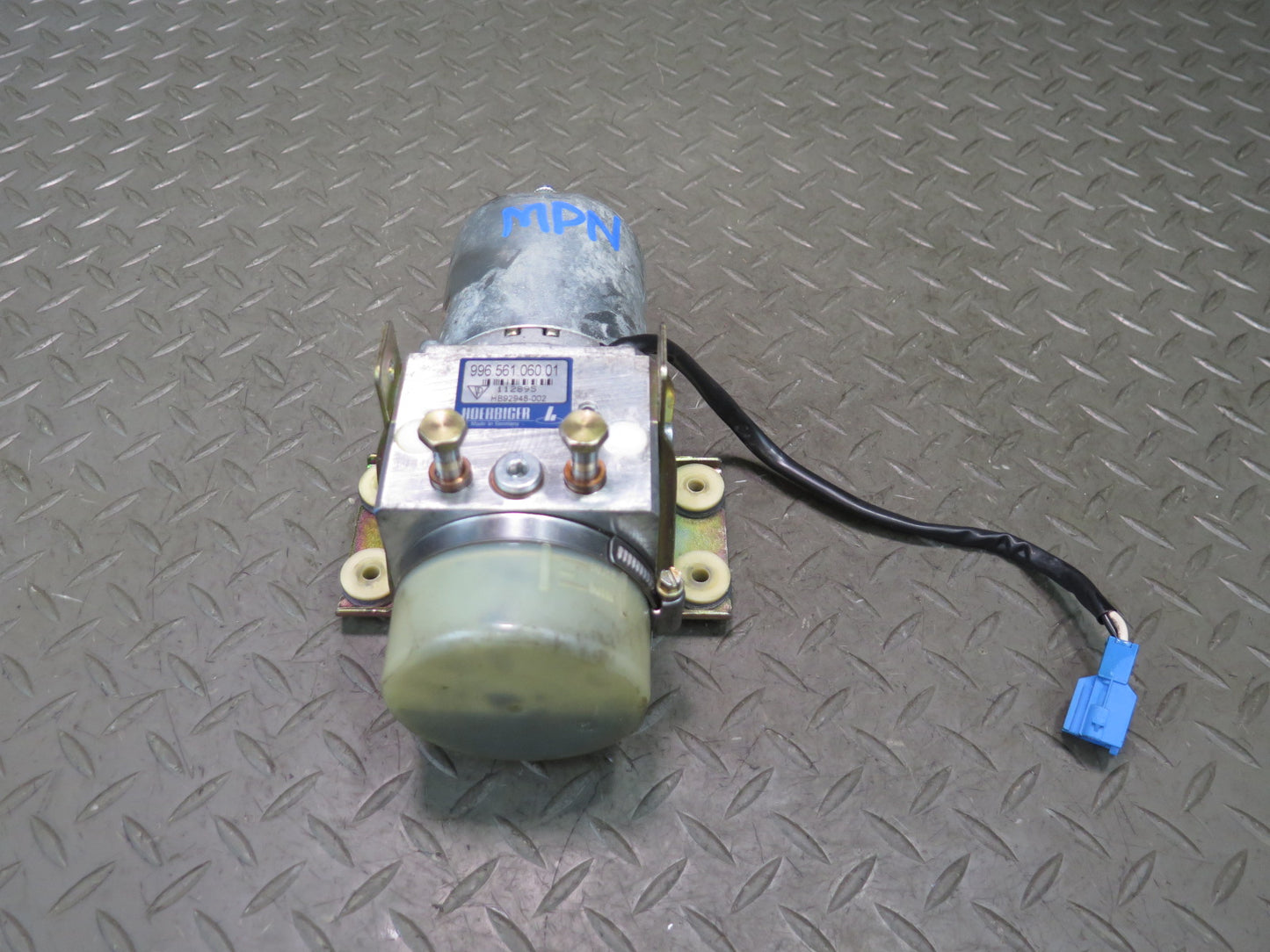1999-2005 Porsche 911 996 Convertible TOP Hydraulic Pump Motor 99656106001