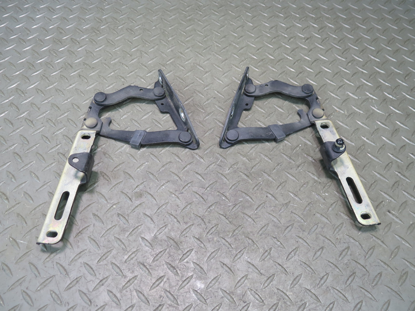 2002-2005 Porsche 911 Carrera 996 Rear Left & Right Side Engine Trunk Hinge Set