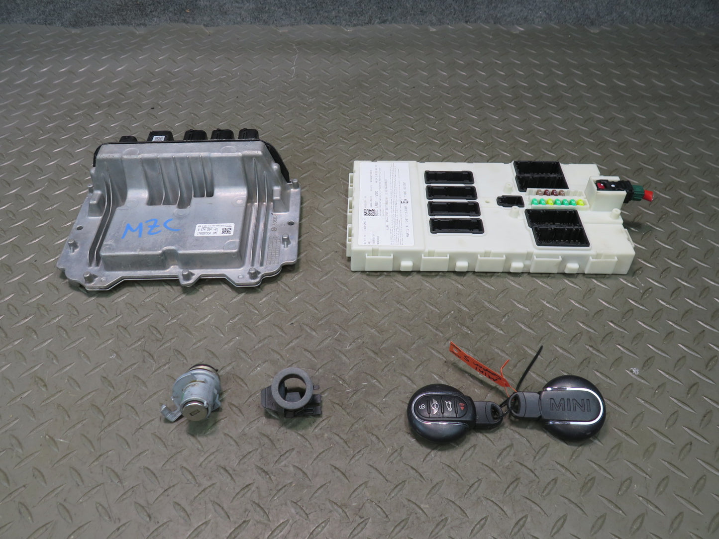 2016 Mini Cooper S F55 F56 F57 2.0L B46M Engine ECU DME BCU BCM Lock KEY Set OEM