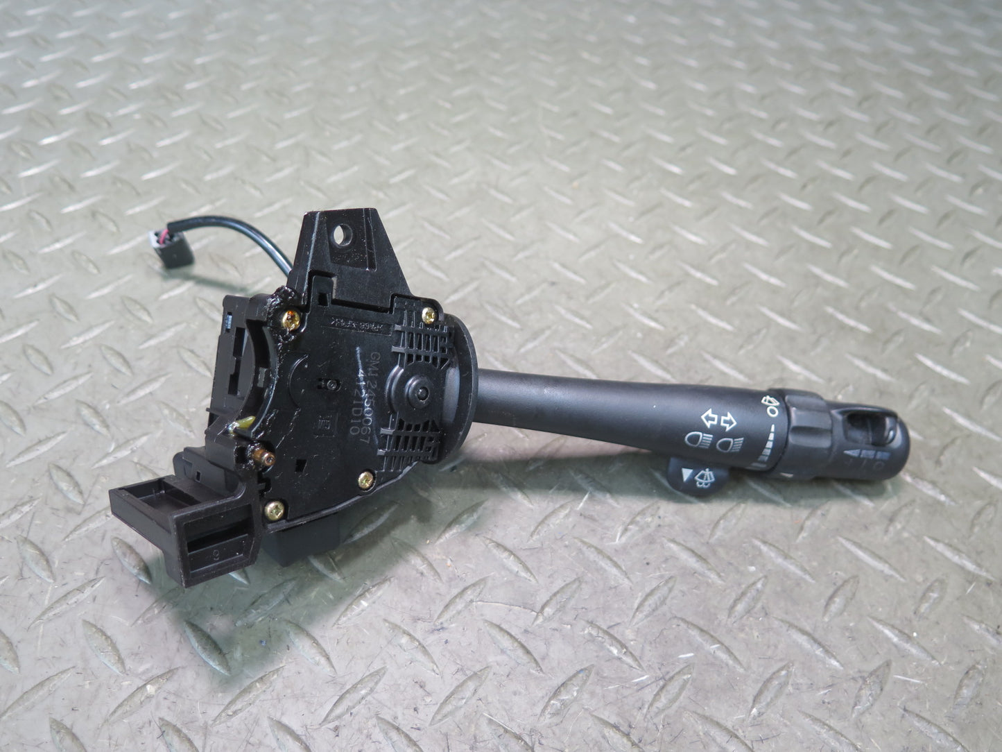 03-06 Chevrolet Tahoe SSR Steering Column Turn Signal Wiper Cruise Switch OEM