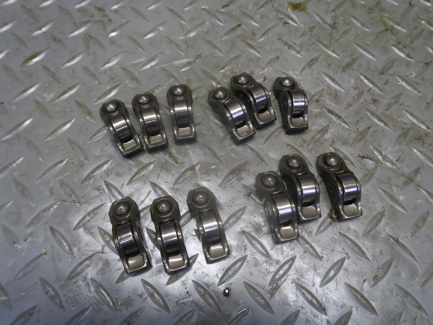15-17 Lexus RC350 RC300 Left Engine Exhaust Intake Camshaft Rocker Arm Set OEM