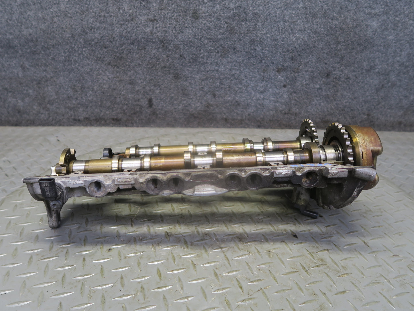 15-18 Porsche Cayenne 958 Hybrid 3.0 Engine Left Cylinder Head Camshafts Rockers