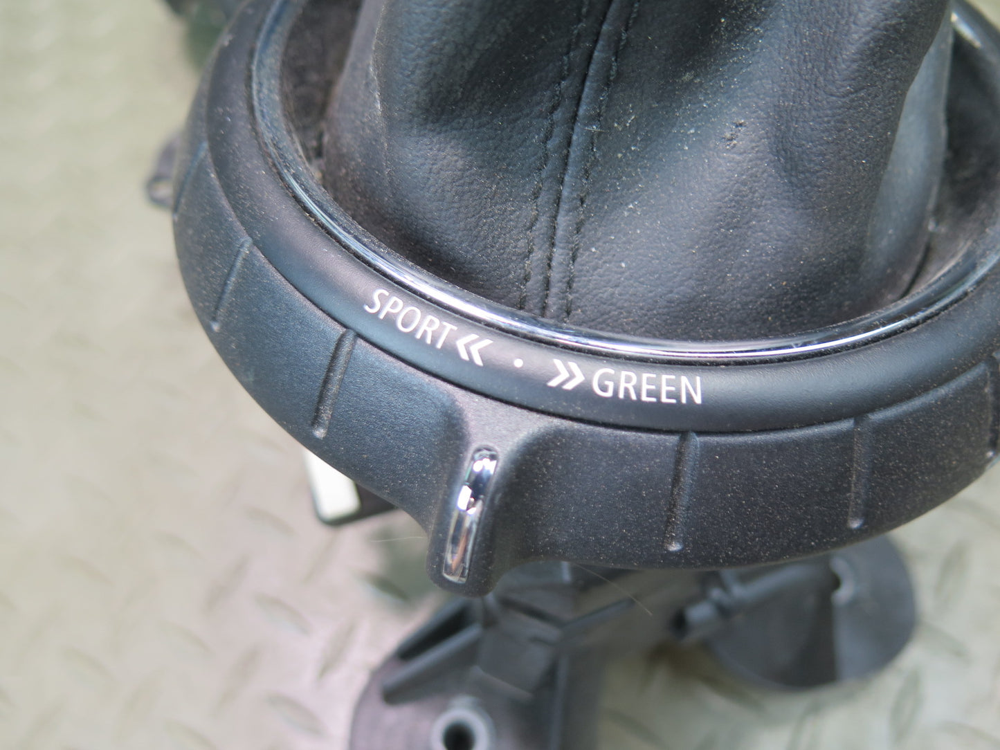 16-19 Mini Cooper F55 F56 F57 A/T Automatic Transmission Shifter w Cable OEM