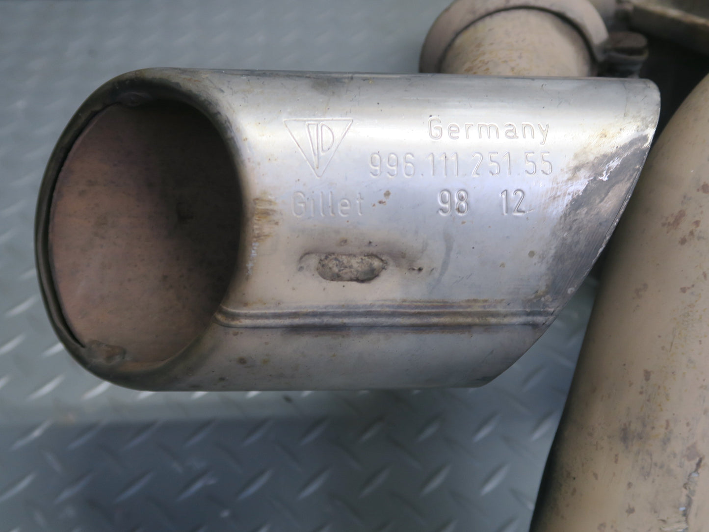 1999-2001 Porsche 911 996 M/T Rear Right Exhaust Muffler w Tip 99611112156