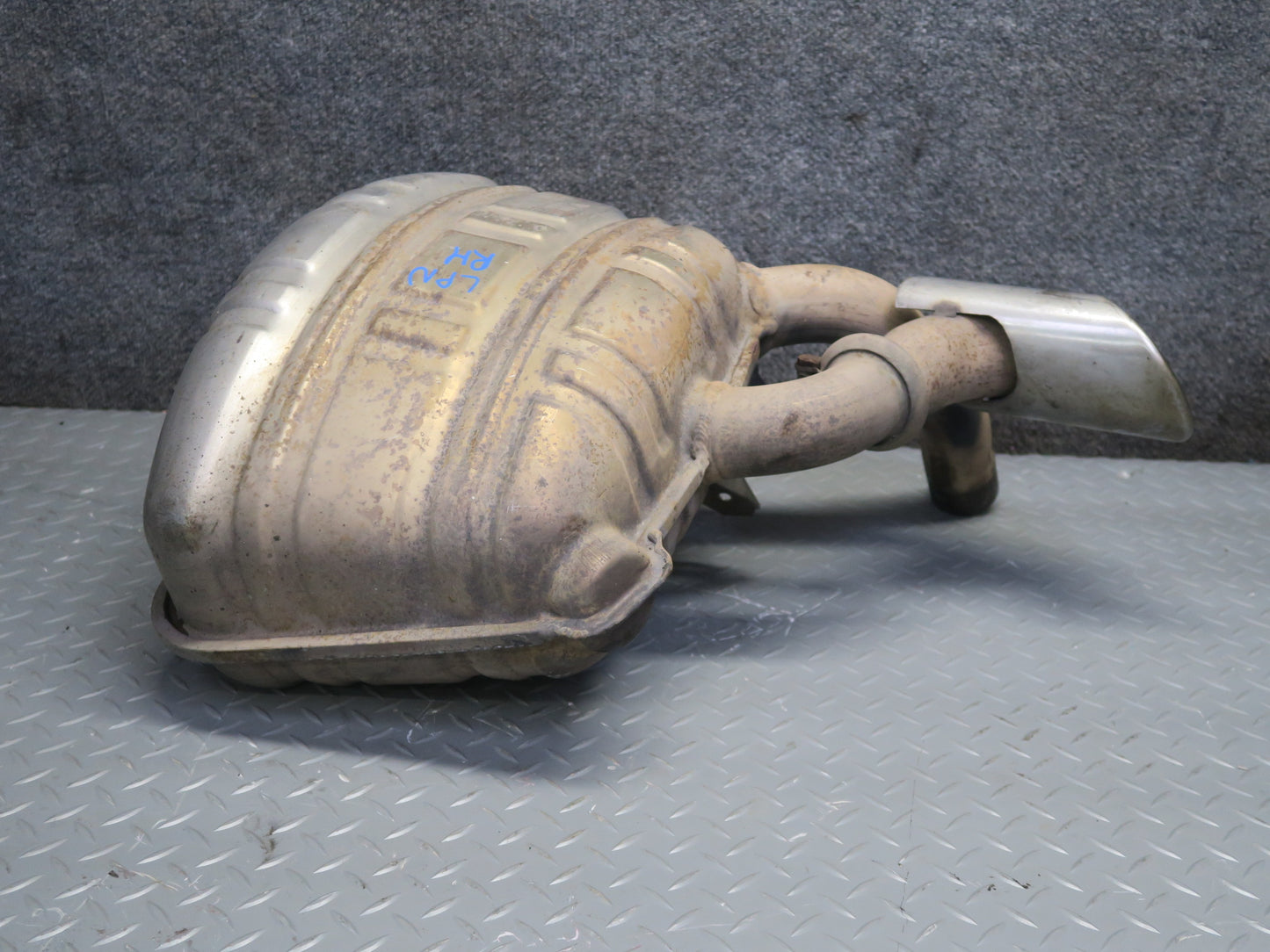 1999-2001 Porsche 911 996 M/T Rear Right Exhaust Muffler w Tip 99611112156
