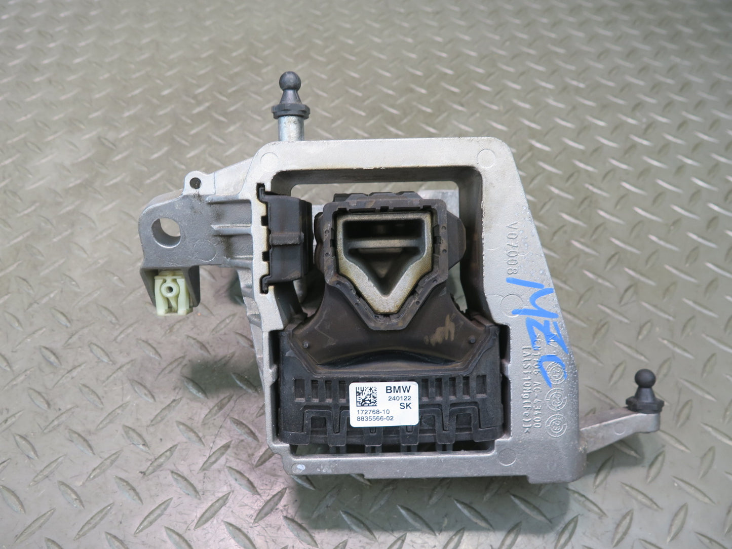 2016 Mini Cooper S F55 F56 F57 Automatic Transmission Mount Support 8835566 OEM