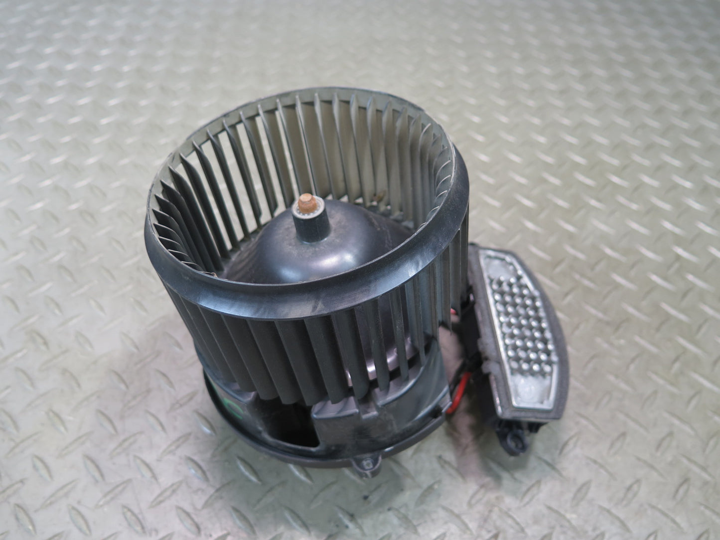 14-24 Mini Cooper F55 F56 F57 A/C Heater Blower Motor Fan w Resistor OEM