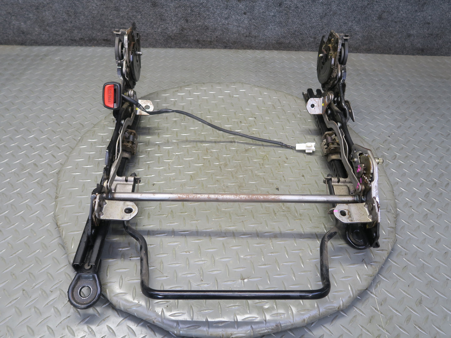 00-02 Toyota MR2 Spyder ZZW30L Front Left Seat Lower Track Rails OEM